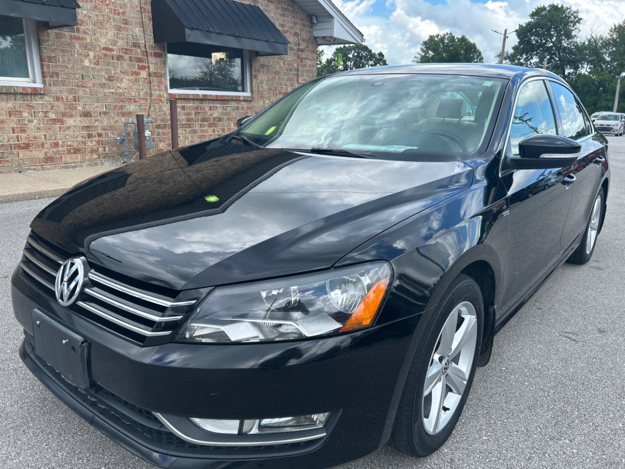 Used 2015 Volkswagen Passat 1.8T Limited Edition