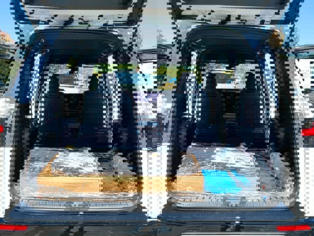 New 2026 Lexus TX 500h AWD image 7