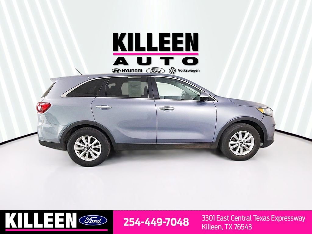 Used 2020 Kia Sorento LX image 9