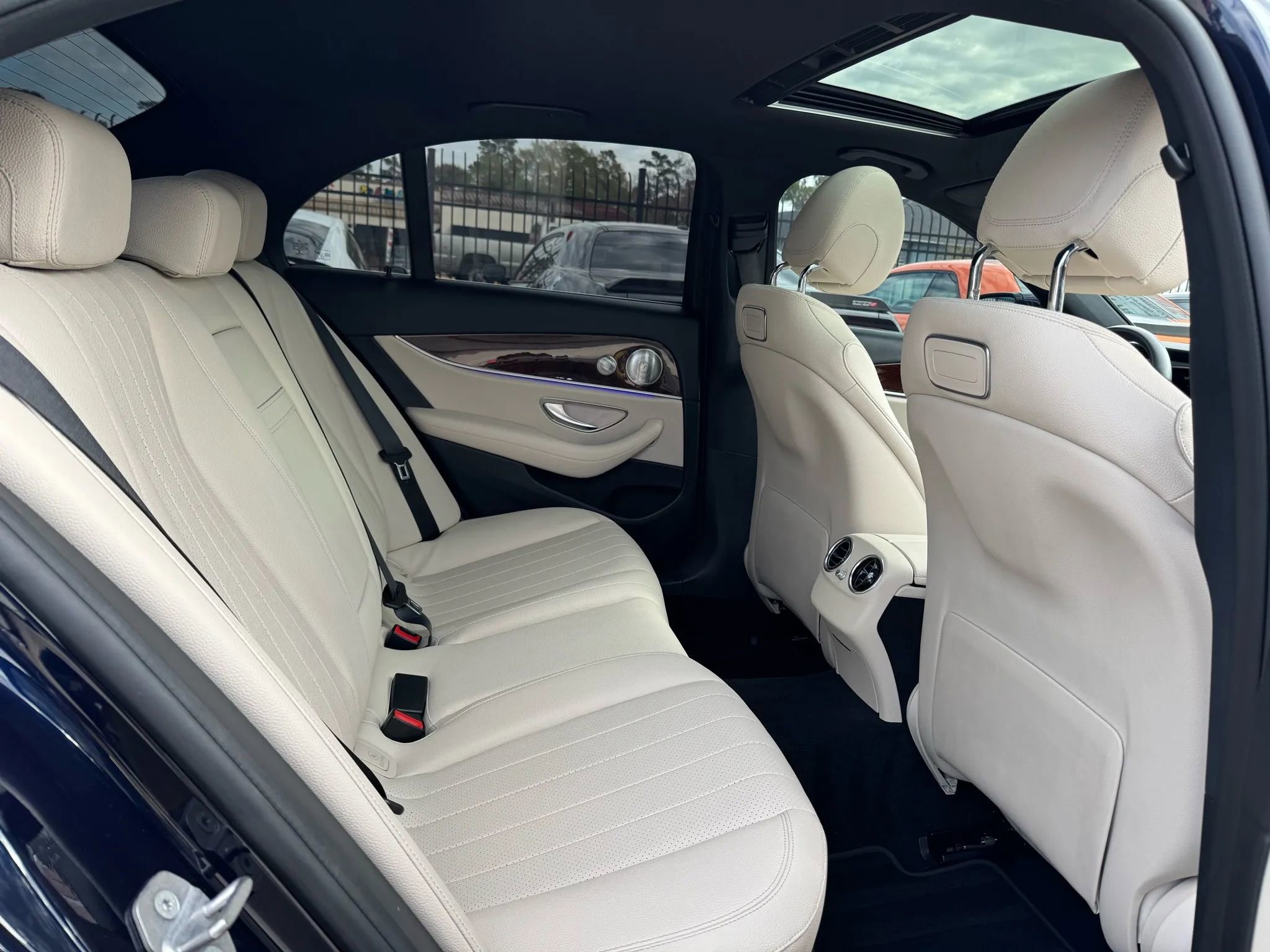 Used 2018 Mercedes-Benz E 300 E 300 Sedan 4D image 25