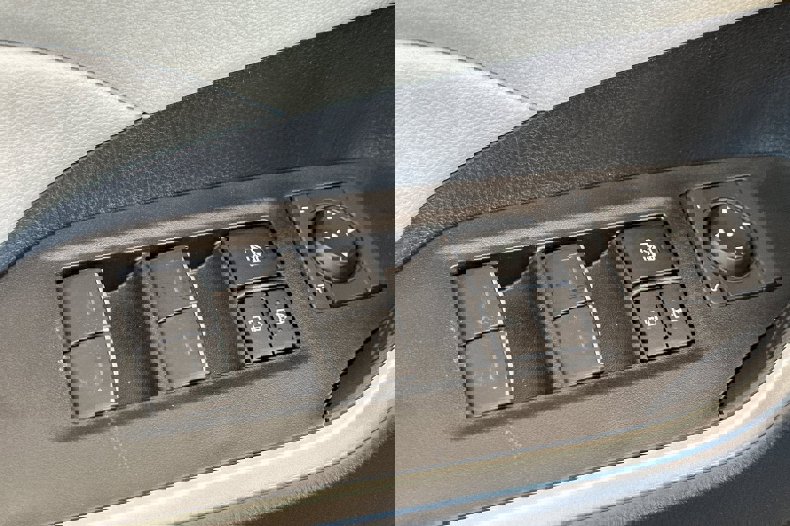 New 2025 Toyota RAV4 XLE image 11