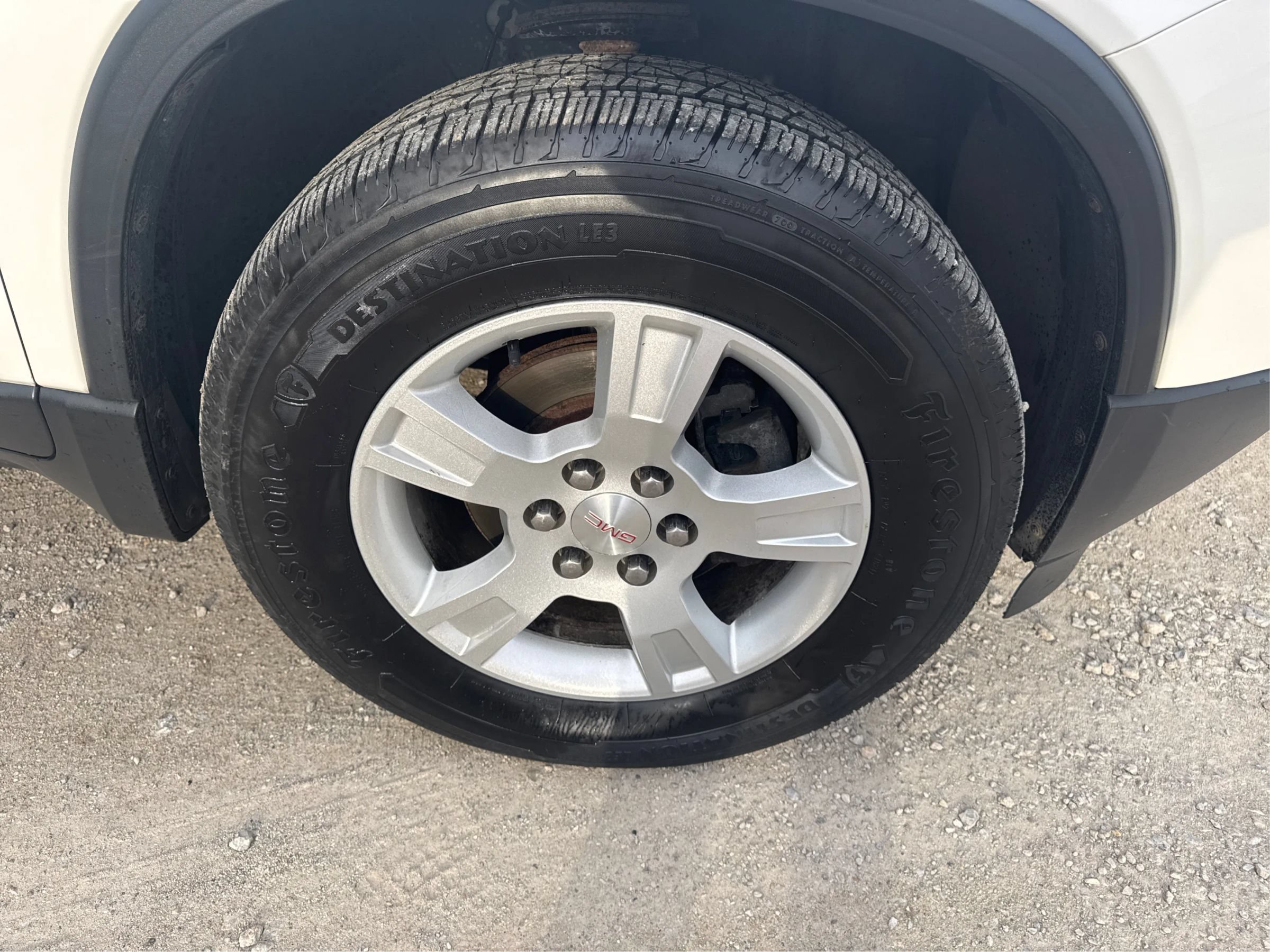 Used 2011 GMC Acadia SLE FWD image 23