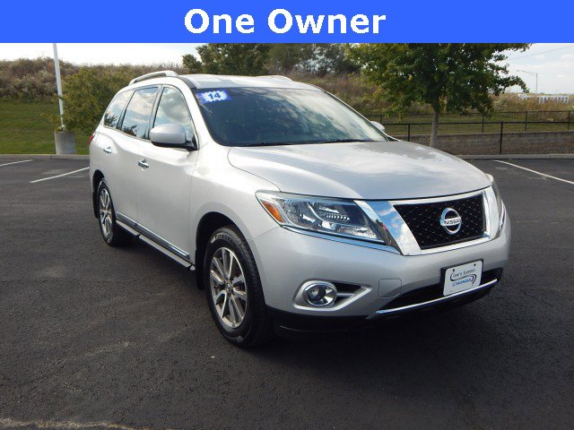 Used 2014 Nissan Pathfinder SL w/ Trailer Tow Package
