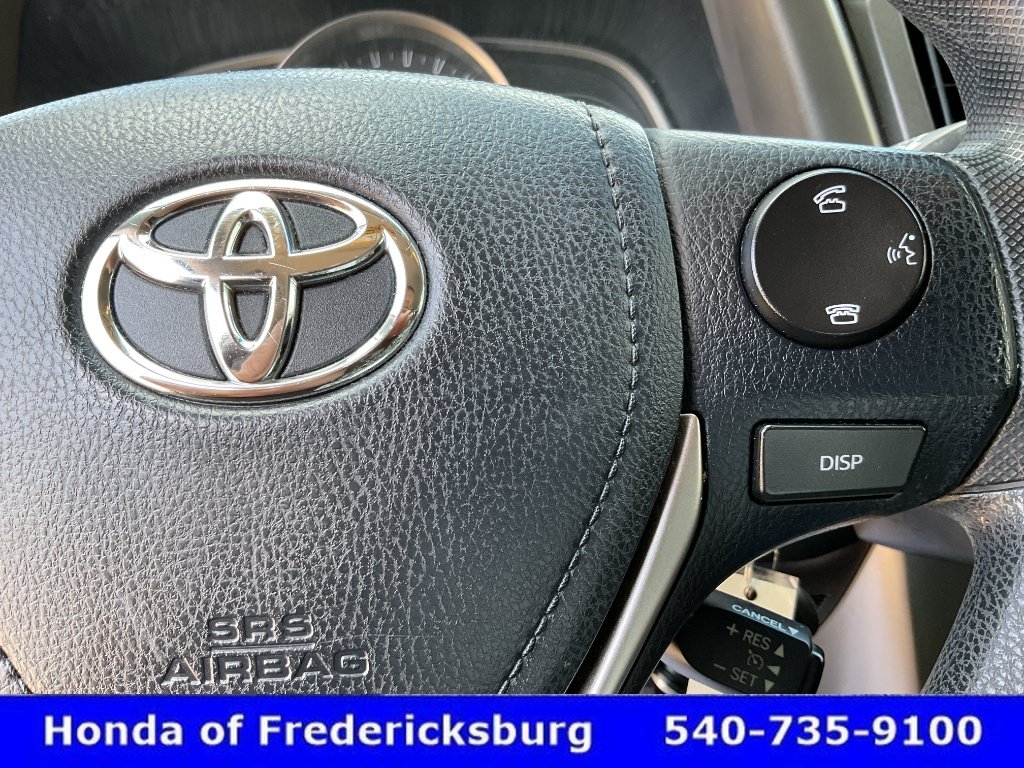 Used 2015 Toyota RAV4 LE AWD/4WD image 30