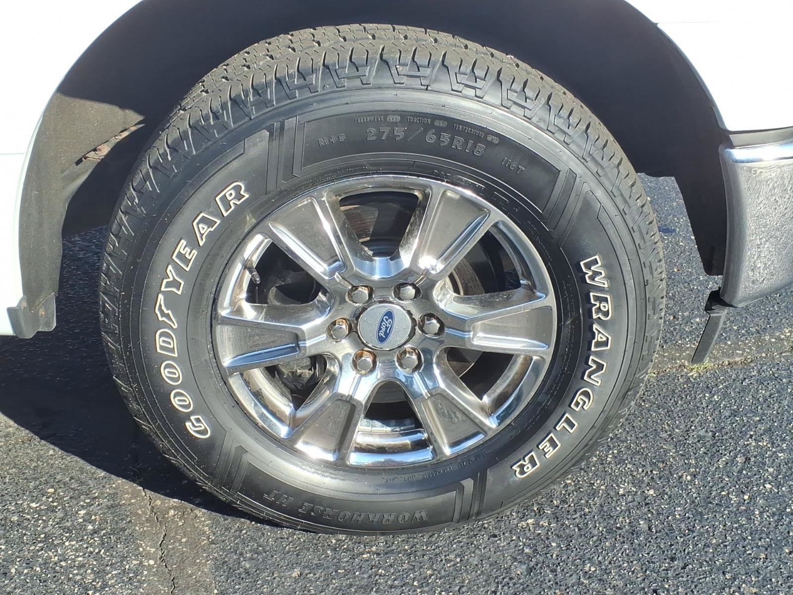 Used 2017 Ford F150 XLT w/ Equipment Group 302A Luxury AWD/4WD image 13