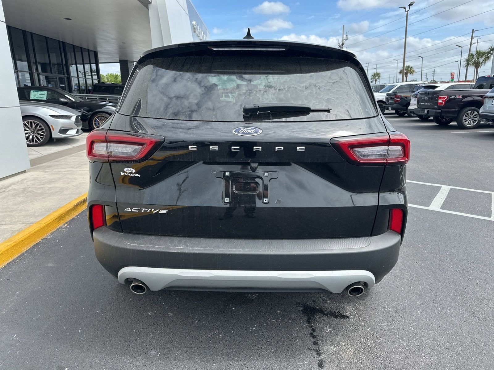 Used 2024 Ford Escape Active w/ Cold Weather Package image 4