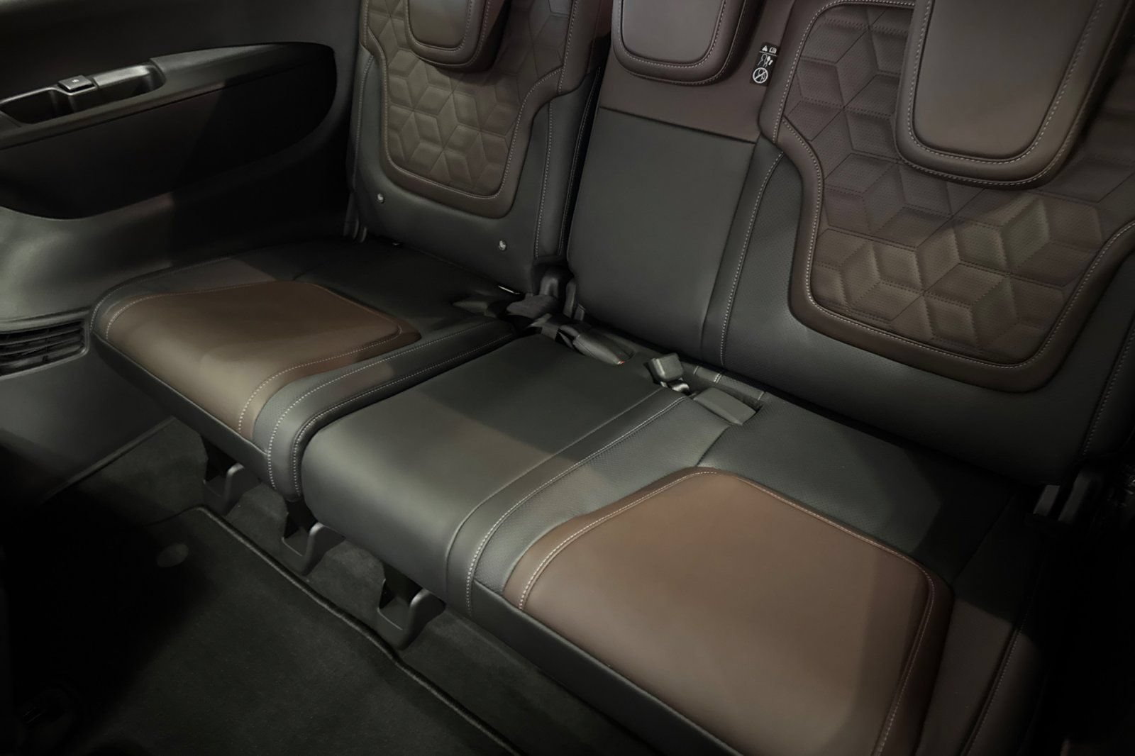 New 2026 Nissan Armada Platinum AWD/4WD image 17
