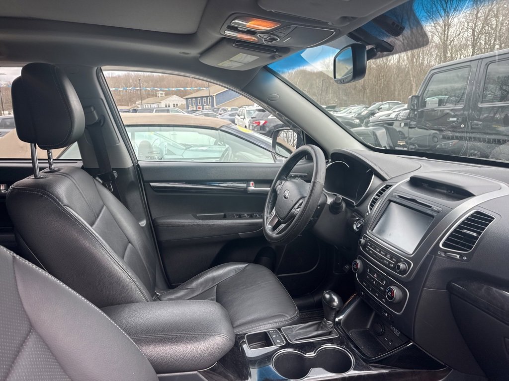 Used 2014 Kia Sorento SX image 21