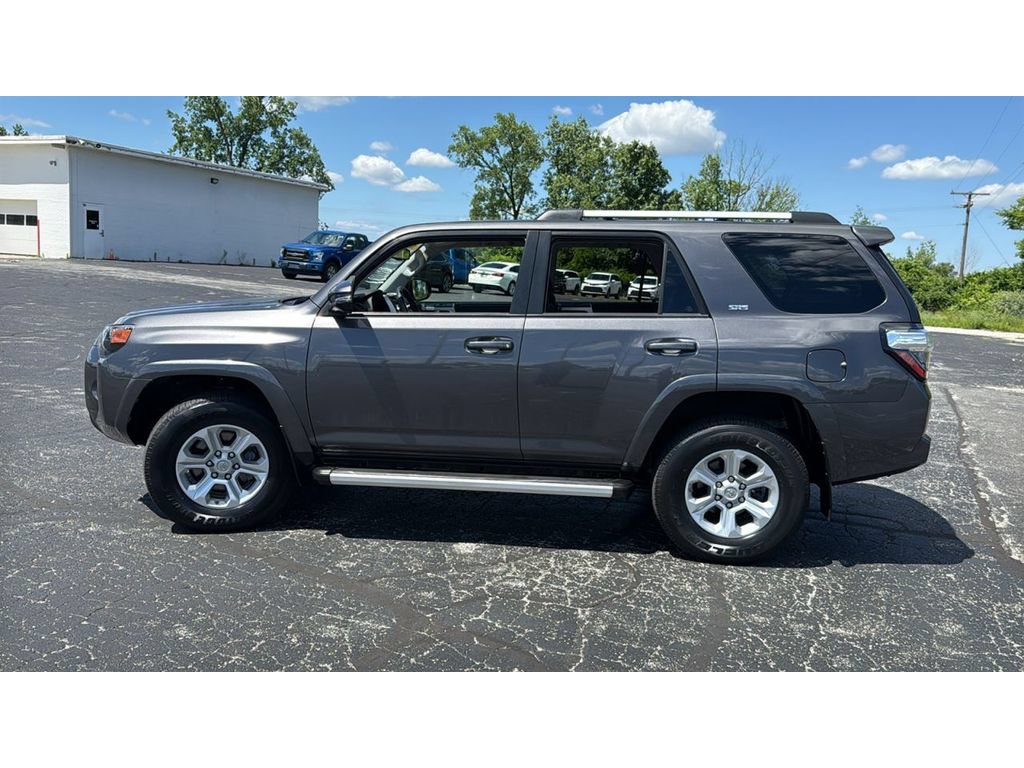 Certified 2019 Toyota 4Runner SR5 Premium AWD/4WD image 4