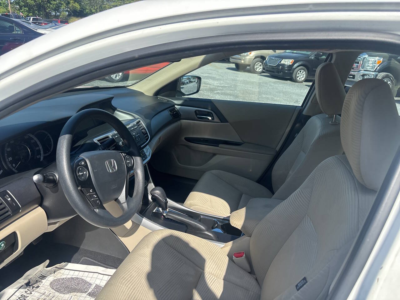 Used 2015 Honda Accord LX image 12