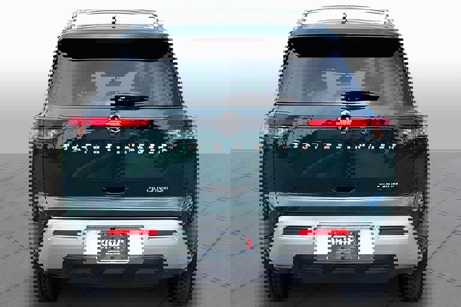 Used 2023 Nissan Pathfinder Platinum w/ Lighting Package (N93) image 5