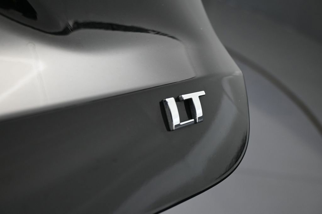 Used 2025 Chevrolet Trax LT w/ Driver Confidence Package FWD image 31