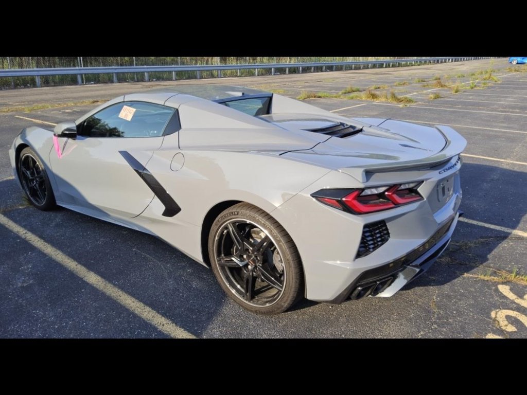 Used 2024 Chevrolet Corvette Stingray Preferred Conv w/ Battery Protection Package RWD image 4