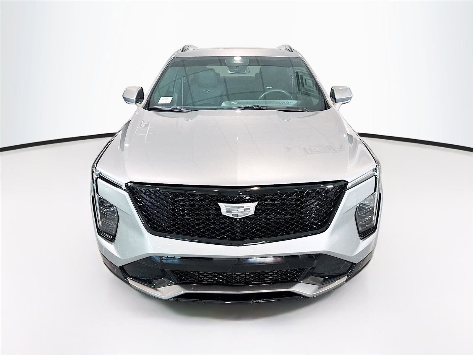 Used 2025 Cadillac XT4 Sport w/ LPO, Onyx Lite Package image 8