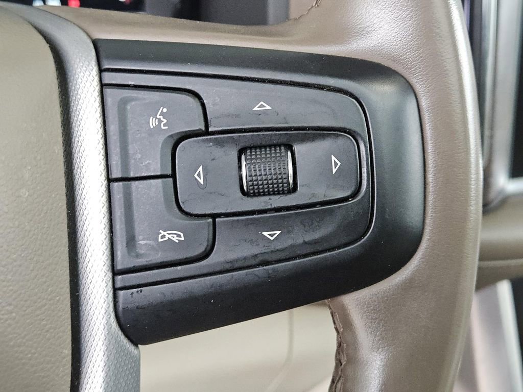 Used 2023 GMC Yukon Denali image 17