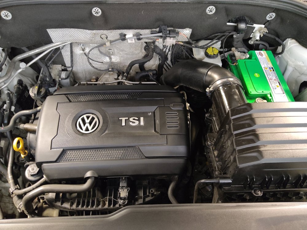 Used 2020 Volkswagen Atlas Cross Sport SE image 30