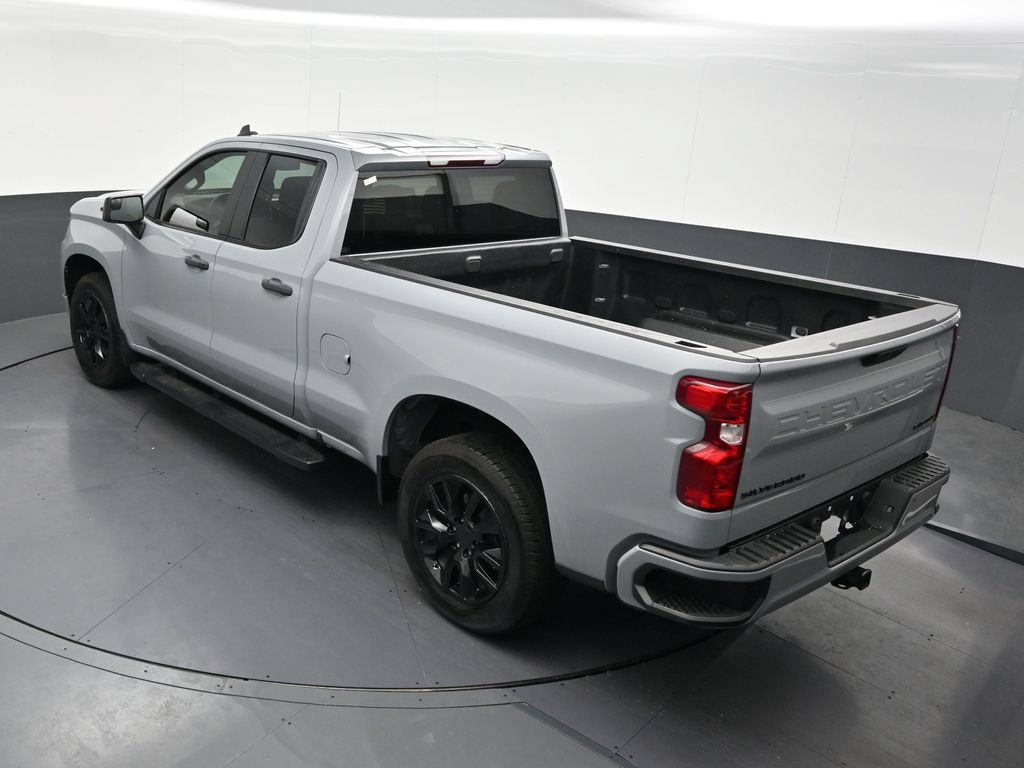 Used 2025 Chevrolet Silverado 1500 Custom RWD image 17
