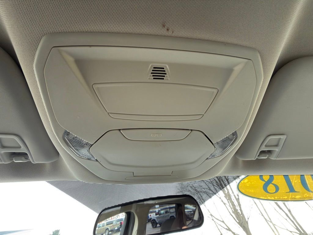 Used 2018 Ford Escape SE image 27