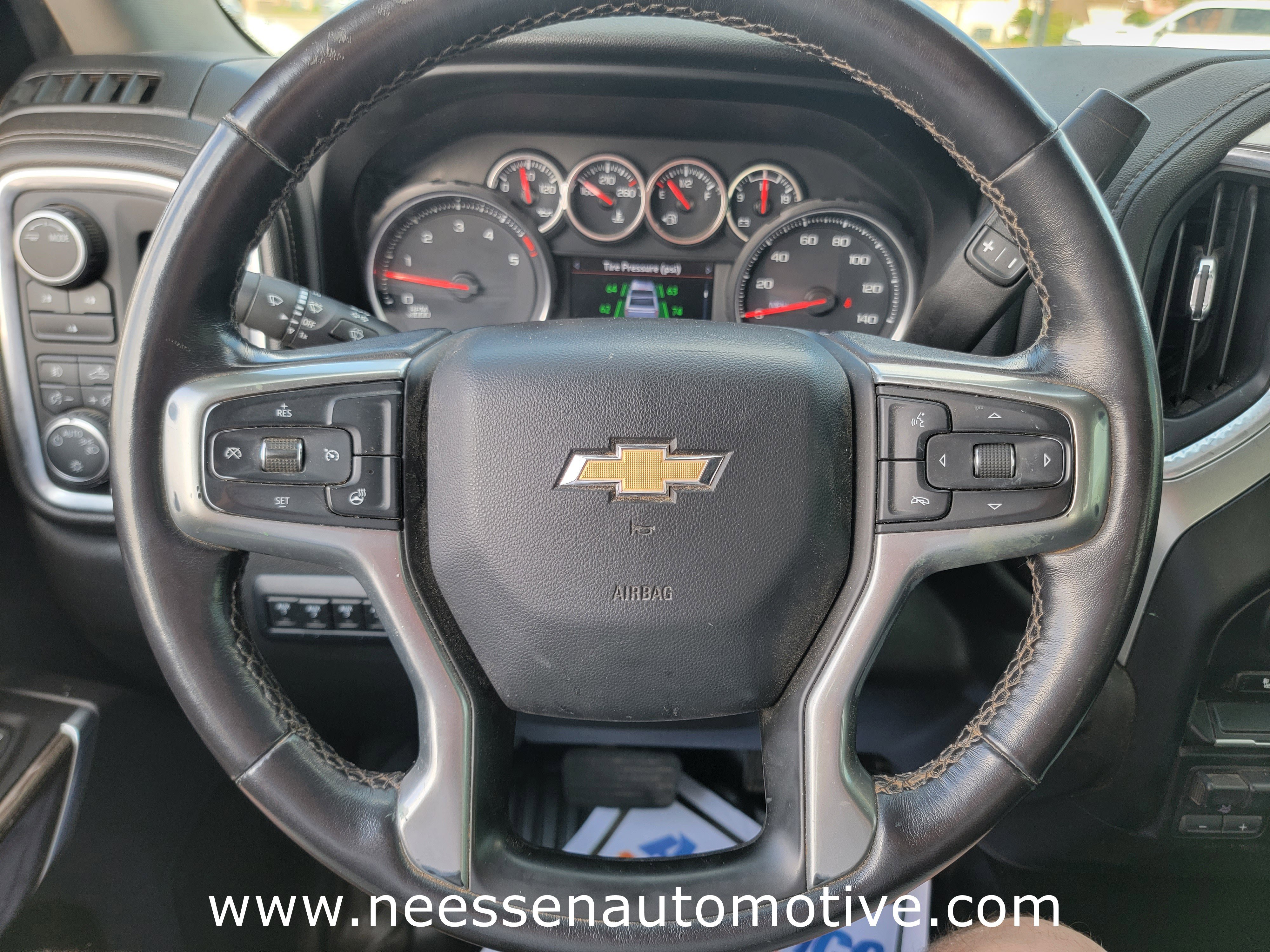 Used 2022 Chevrolet Silverado 2500 LT w/ Convenience Package image 19