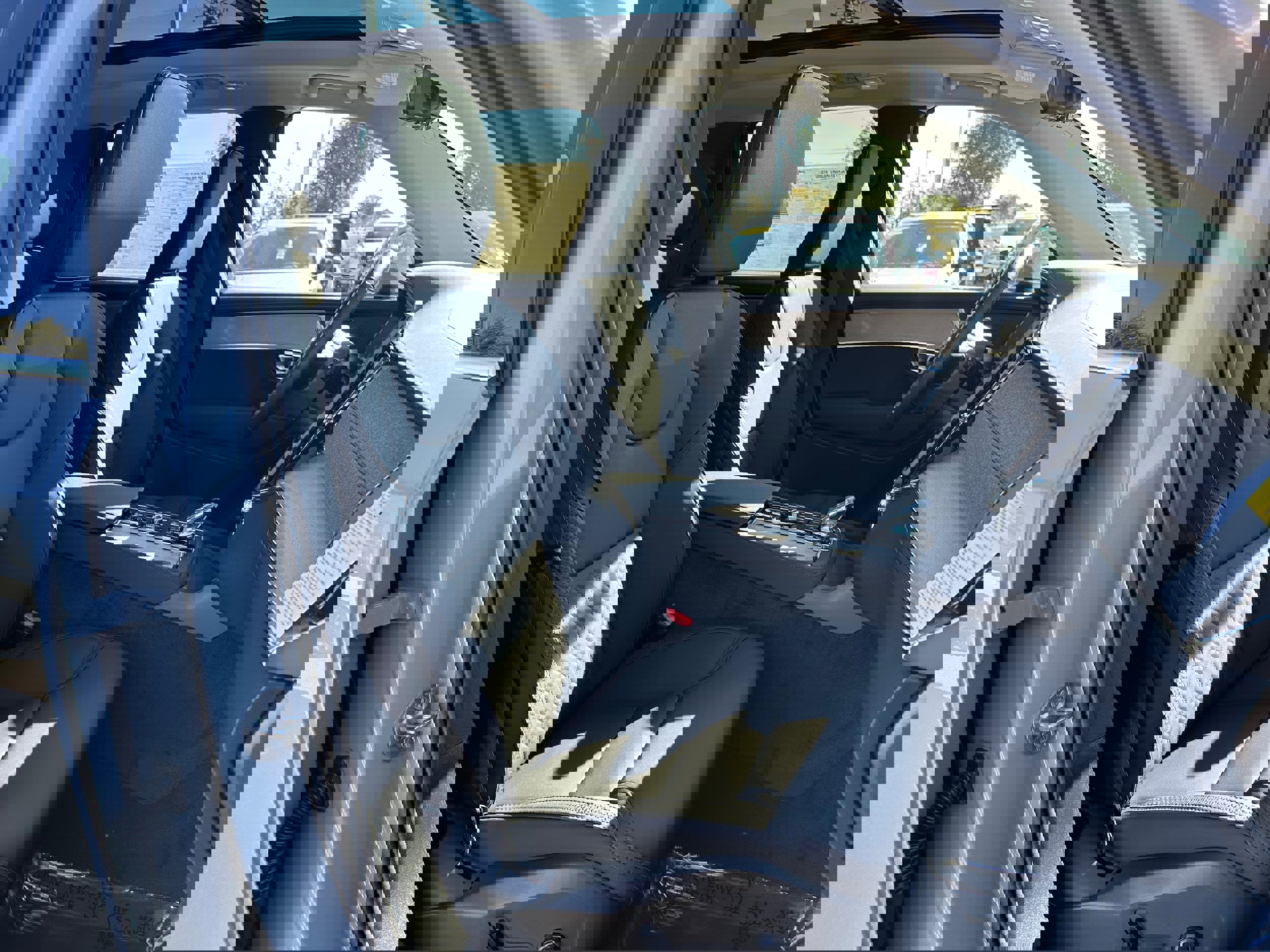 New 2026 Volvo XC90 B5 Core image 8