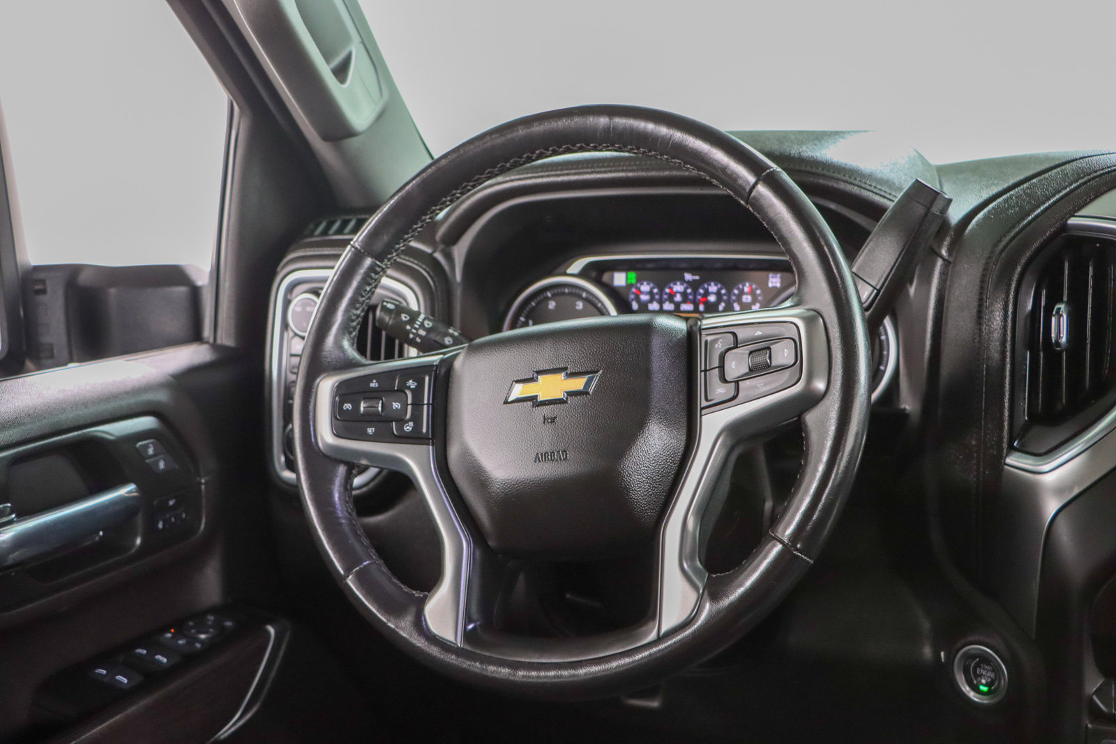 Used 2022 Chevrolet Silverado 2500 LTZ w/ Z71 Chrome Sport Edition AWD/4WD image 13