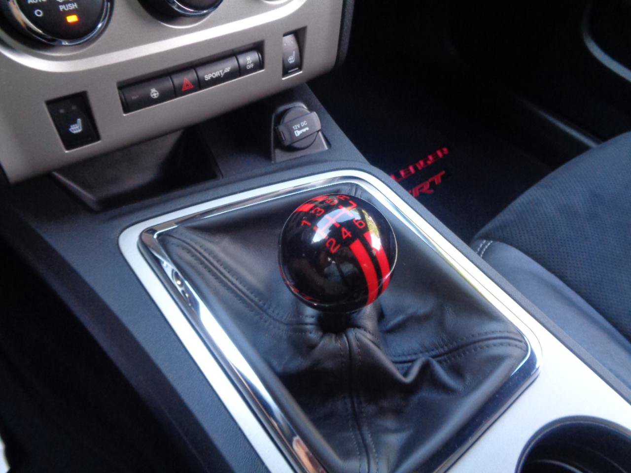 Used 2014 Dodge Challenger SRT8 RWD image 8