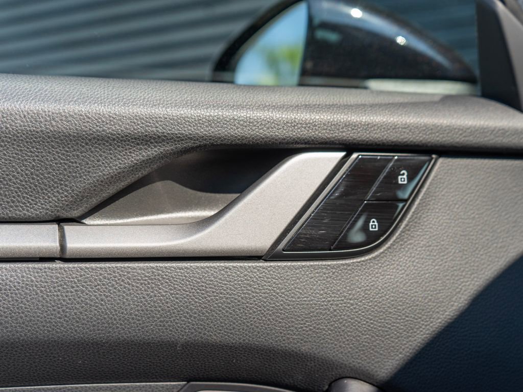 Used 2021 Porsche 911 Carrera image 29