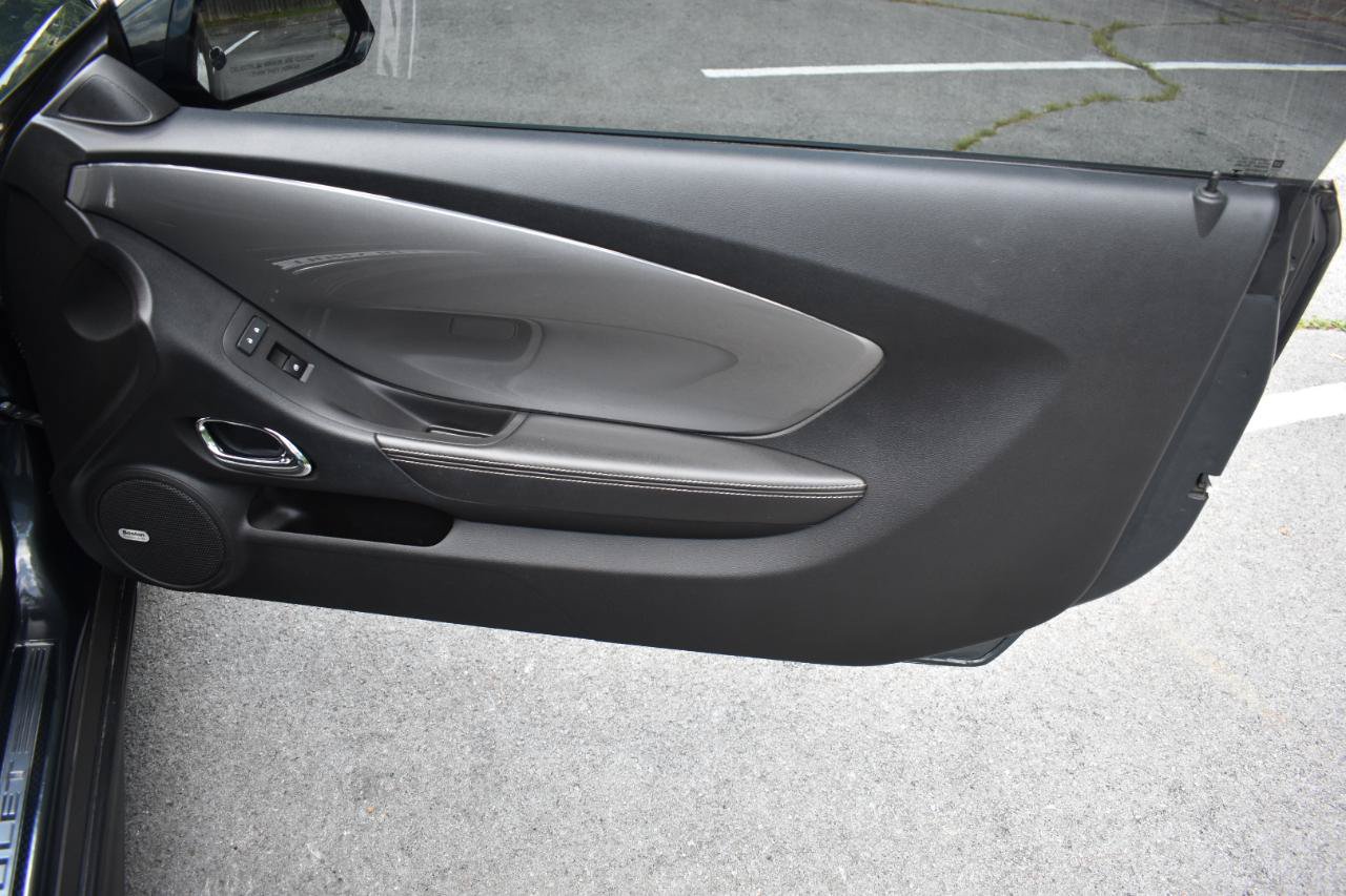 Used 2012 Chevrolet Camaro SS RWD image 24