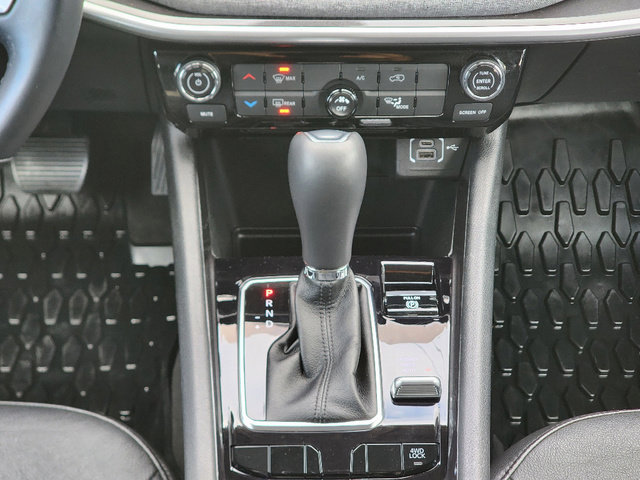 Certified 2022 Jeep Compass Latitude w/ Sun and Sound Group image 15