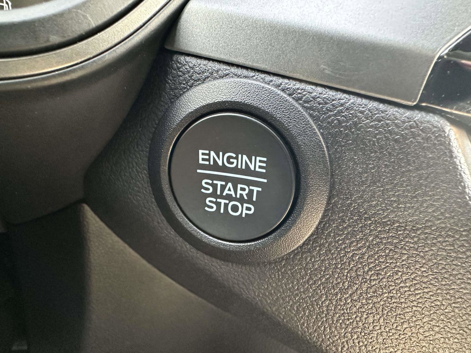 Used 2025 Ford Escape Active w/ Cold Weather Package FWD image 21