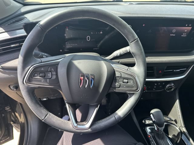 Used 2024 Buick Encore GX Preferred AWD/4WD image 15