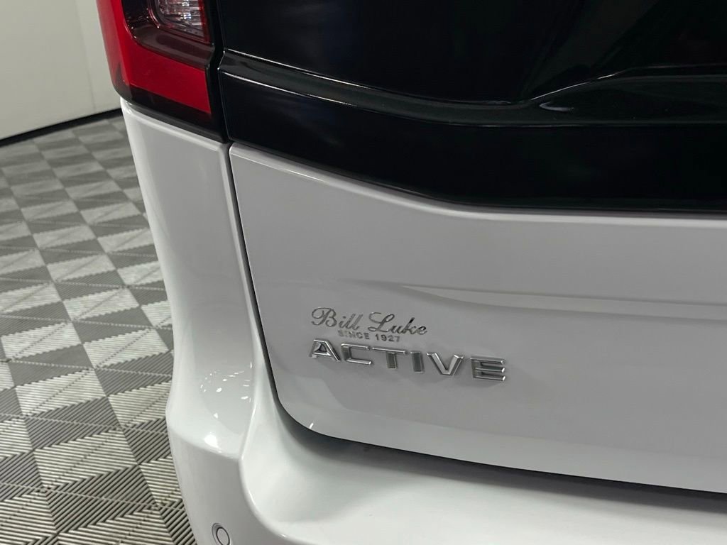 Used 2025 Ford Expedition Active image 10