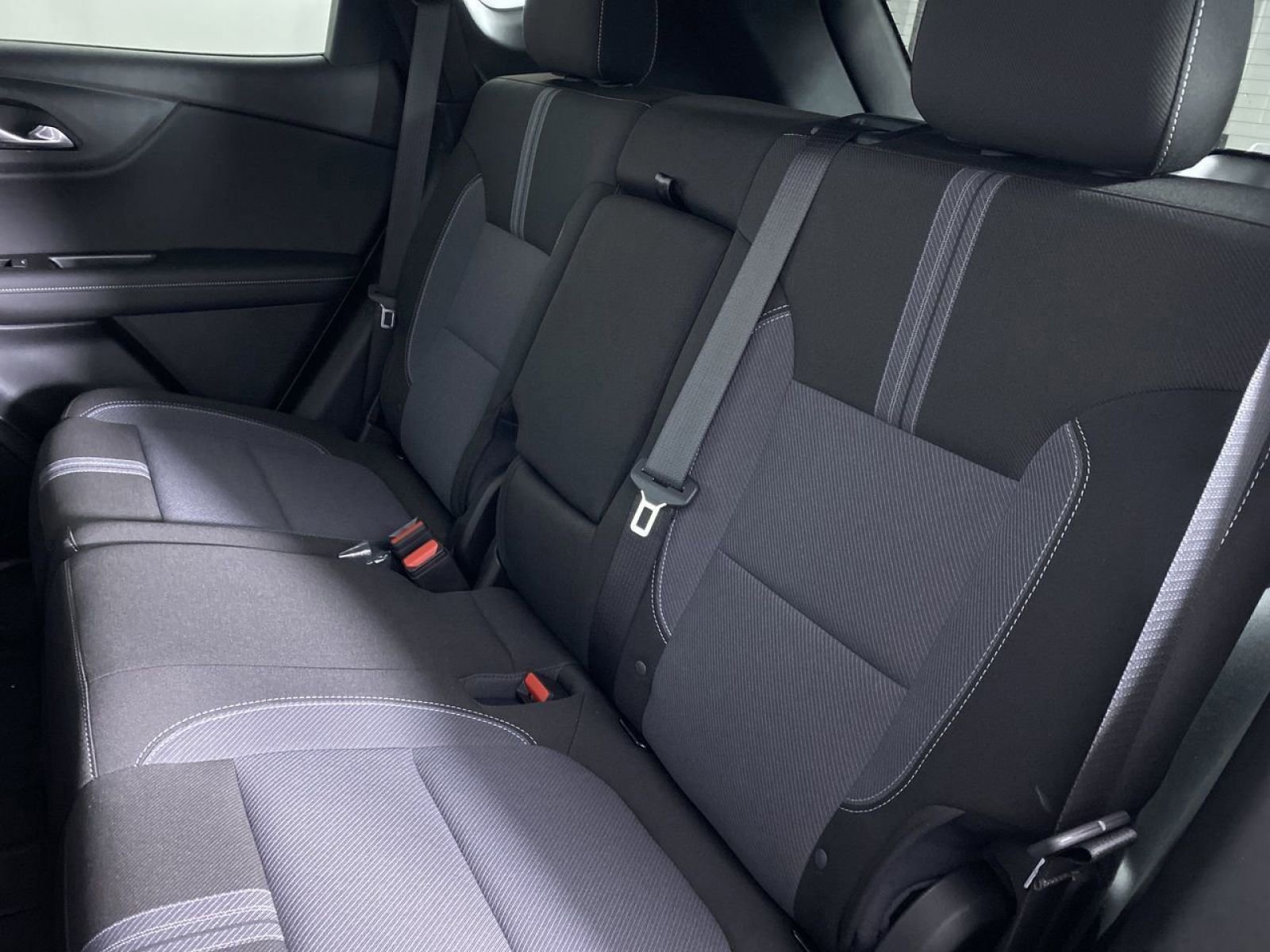 New 2026 Chevrolet Blazer LT w/ Convenience Package FWD image 23