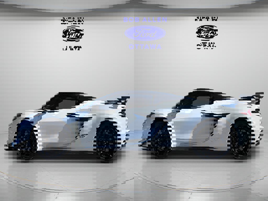 Used 2025 Chevrolet Corvette Z06 image 9