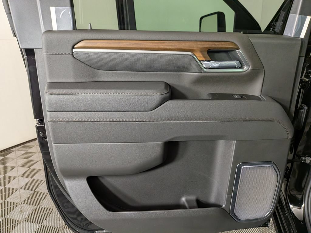 New 2026 Chevrolet Silverado 2500 High Country w/ High Country Premium Package AWD/4WD image 29