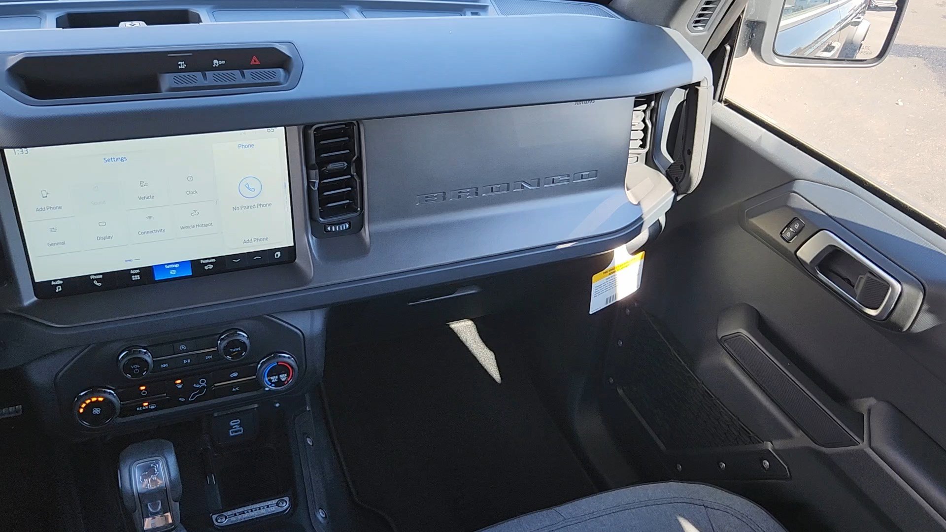 New 2025 Ford Bronco 4-Door image 6