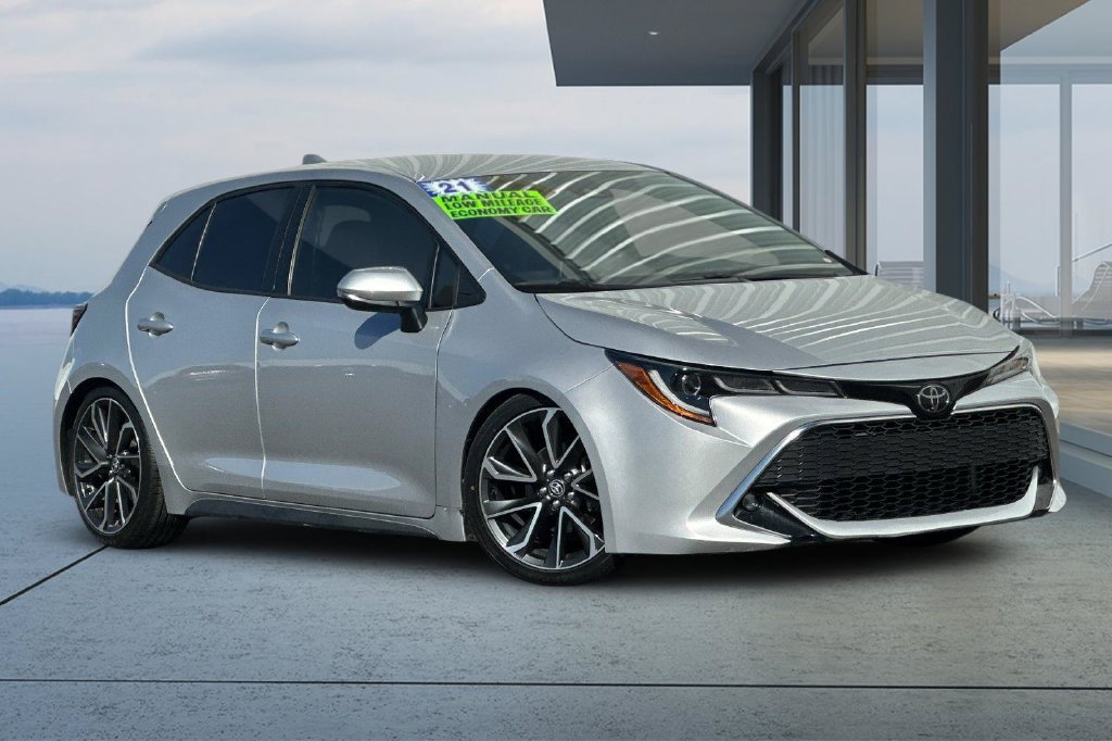 Used 2021 Toyota Corolla XSE w/ Blackout Package (TMS) FWD image 2