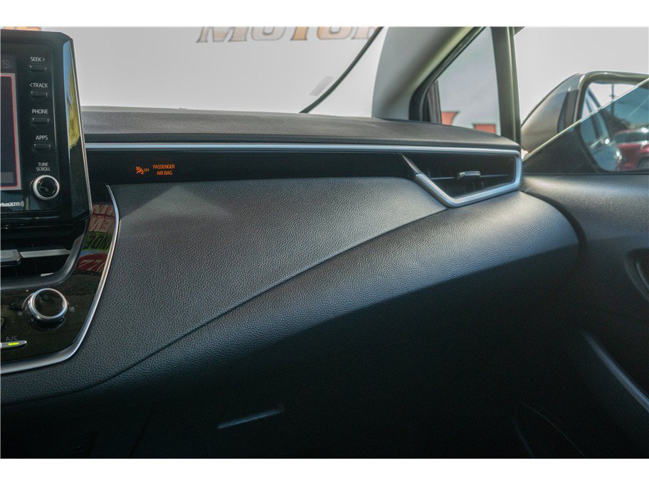 Used 2022 Toyota Corolla LE FWD image 16