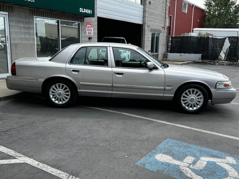 Used 2009 Mercury Grand Marquis LS RWD image 8