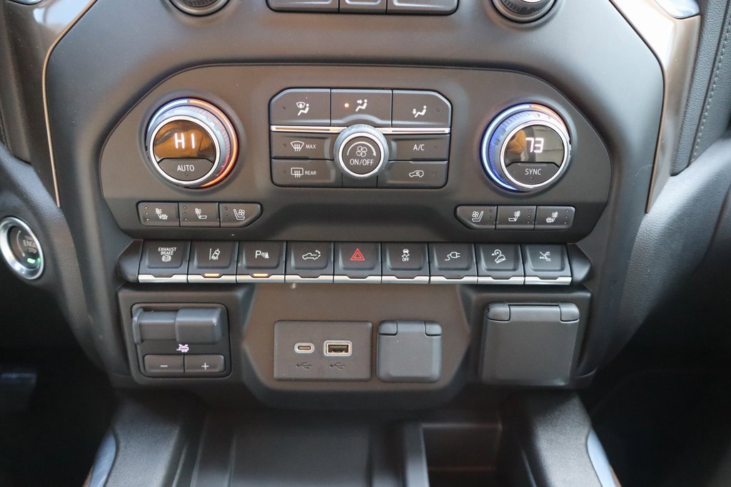 Used 2021 Chevrolet Silverado 2500 High Country w/ Z71 Off-Road Package image 15