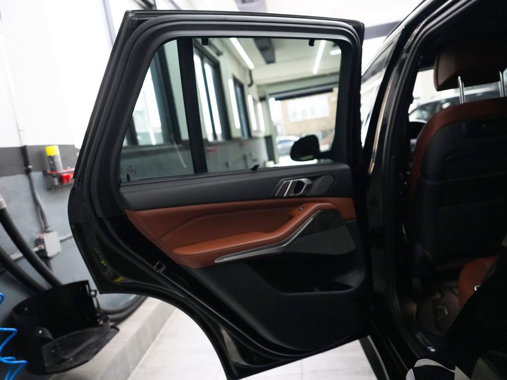 Used 2023 BMW X5 M50i w/ Executive Package AWD/4WD image 14