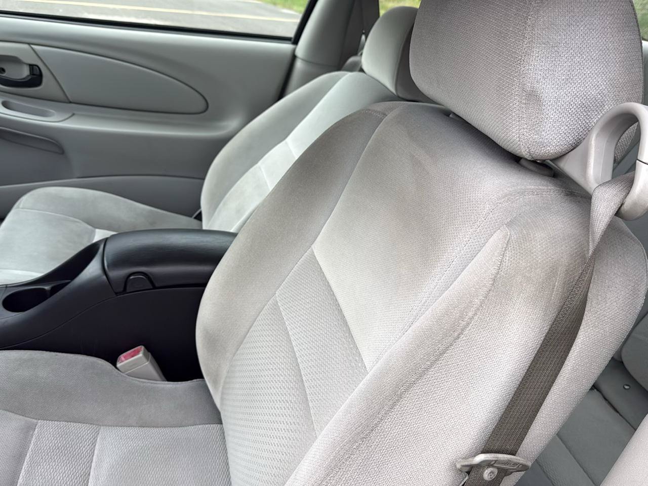 Used 2007 Chevrolet Monte Carlo LT FWD image 15
