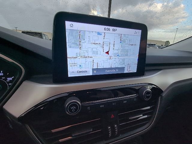 Used 2022 Ford Escape SE image 10