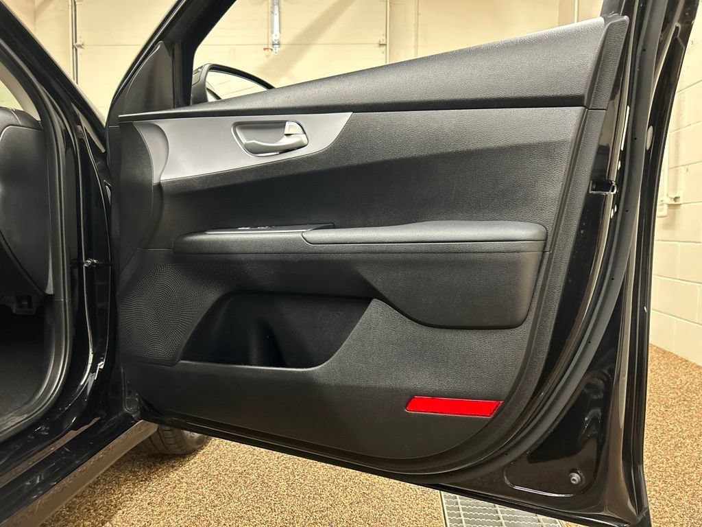 Used 2023 Kia Forte LXS FWD image 16