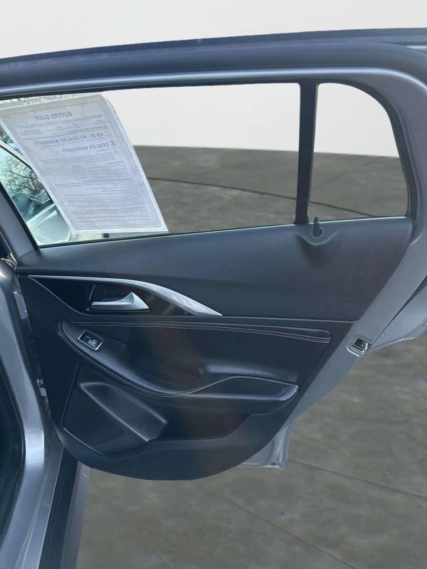 Used 2018 INFINITI QX30 Premium w/ Cargo Package image 18