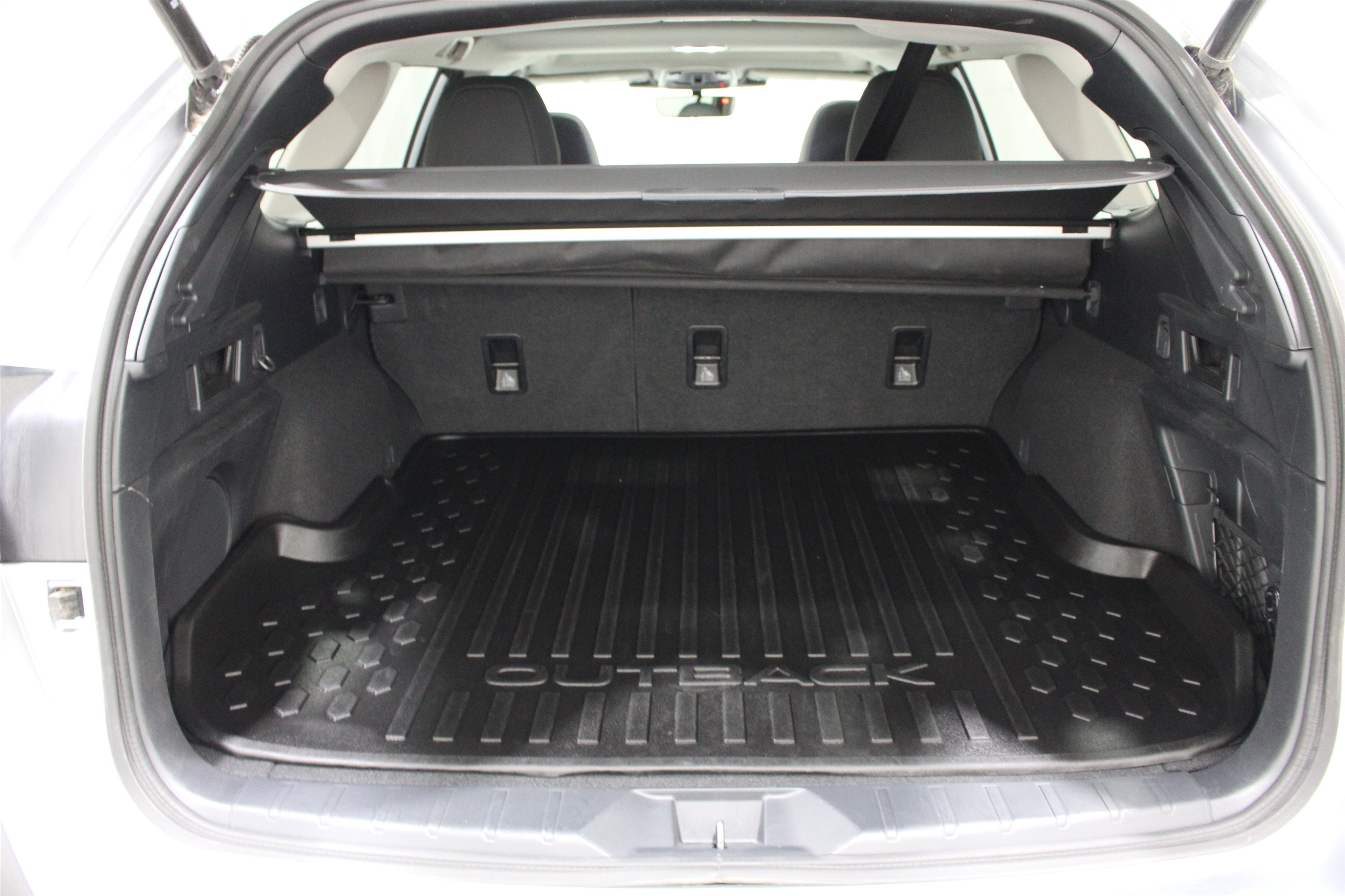 Used 2025 Subaru Outback Onyx Edition AWD/4WD image 8