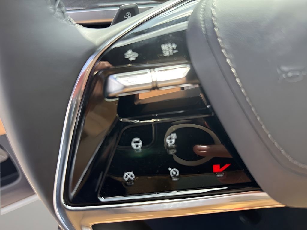 New 2025 Cadillac Escalade IQ Luxury 2 AWD/4WD image 32