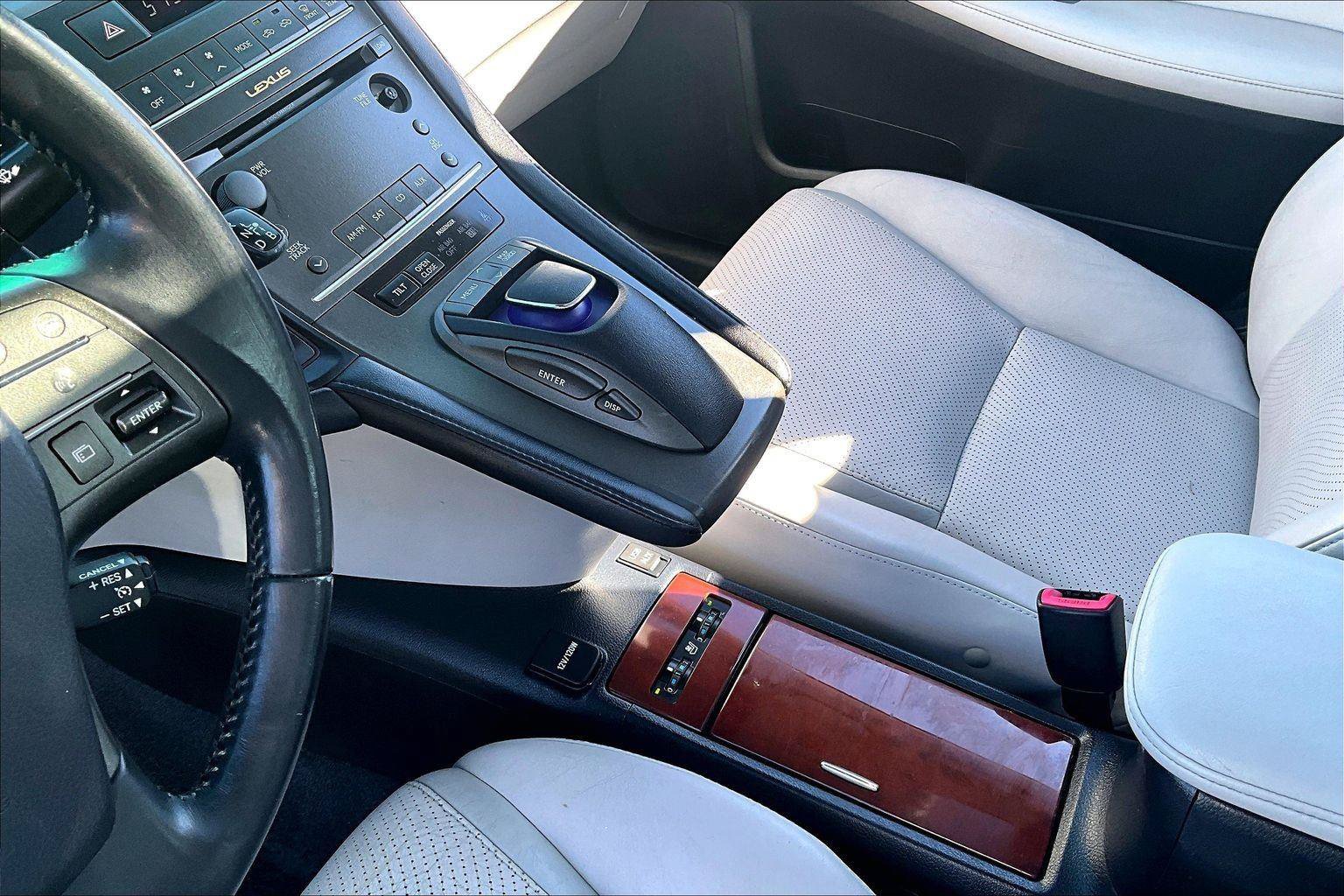 Used 2010 Lexus HS 250h FWD image 19
