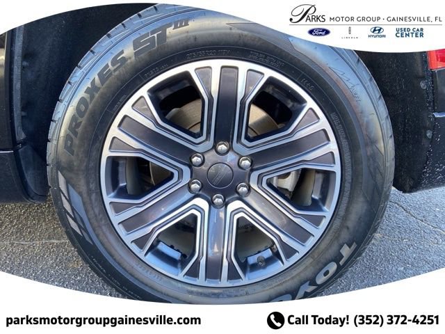 Used 2024 Jeep Wagoneer Series II w/ Flexible Seating Group image 8