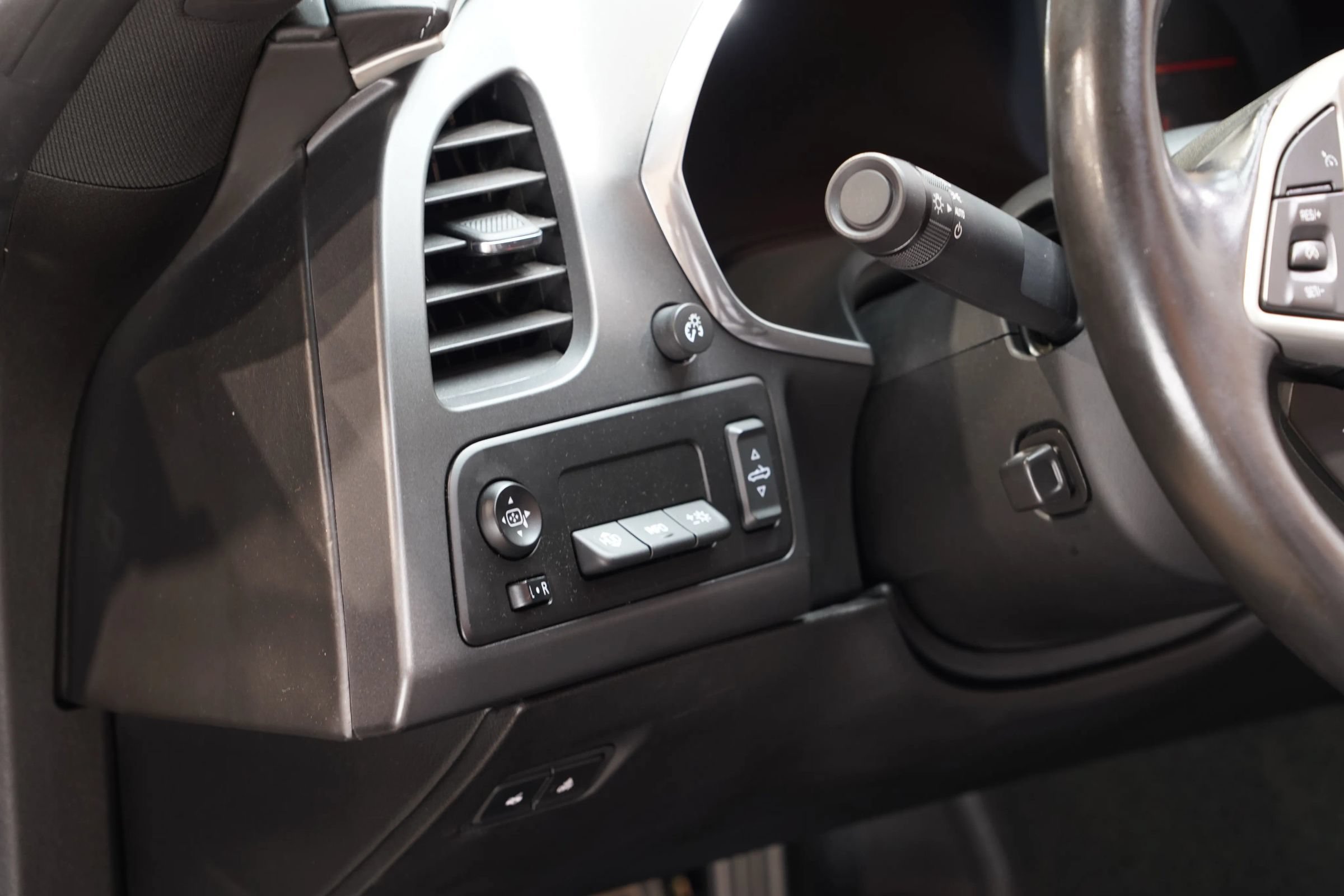 Used 2014 Chevrolet Corvette Stingray Convertible w/ 3LT Preferred Equipment Group RWD image 44